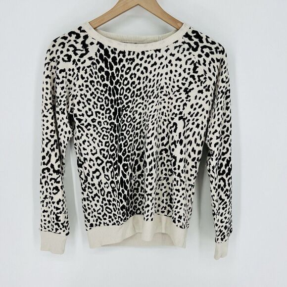 Chaser Sweaters - Chaser Leopard Pullover Sweater Size Small NWT